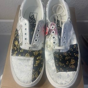NWT Vans Floral Patchwork Era Shoes